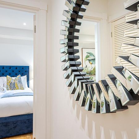 Chic Belgravia Hideaway With Private Patio 10 Mins To Harrods 런던 외부 사진