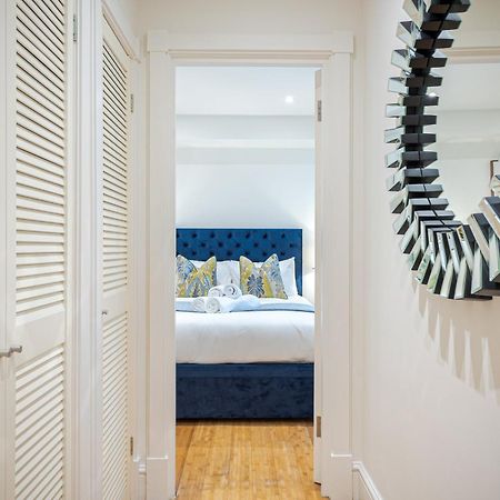 Chic Belgravia Hideaway With Private Patio 10 Mins To Harrods 런던 외부 사진